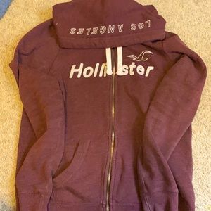 Holister zip up